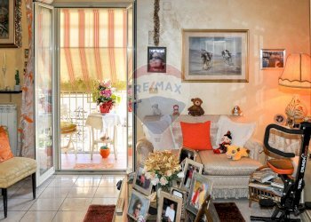 Soggiorno - Quadrilocale Via del rotolo
 
6, Catania - foto 22