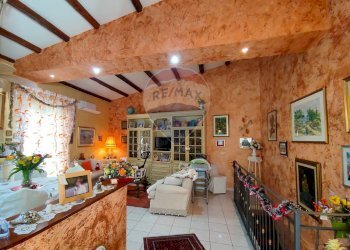 Soggiorno - Quadrilocale Via del rotolo
 
6, Catania - foto 24