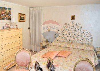 Camera / camera da letto - Quadrilocale Via del rotolo
 
6, Catania - foto 31