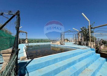 Piscina - Villa Contrada Xirumi
 
snc, Lentini - foto 12