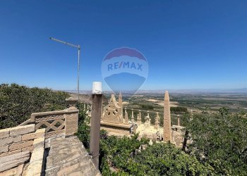 Edificio all\'aperto - Villa Contrada Xirumi
 
snc, Lentini - foto 16