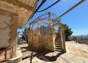 Edificio all\'aperto - Villa Contrada Xirumi
 
snc, Lentini - foto 27