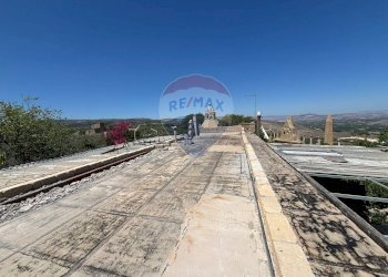 Edificio all\'aperto - Villa Contrada Xirumi
 
snc, Lentini - foto 29