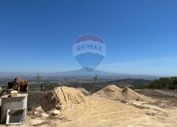 Vista delle montagne - Villa Contrada Xirumi
 
snc, Lentini - foto 40