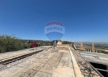 Edificio all\'aperto - Villa Contrada Xirumi
 
snc, Lentini - foto 41