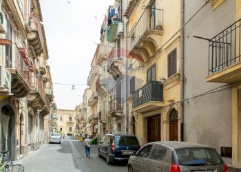 Edificio all\'aperto - Appartamento angelo majorana
 
37, Militello in Val di Catania - foto 2