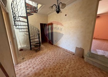 Stanza vuota - Appartamento angelo majorana
 
37, Militello in Val di Catania - foto 8