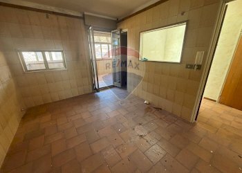 Stanza vuota - Appartamento angelo majorana
 
37, Militello in Val di Catania - foto 12