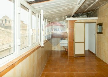 Hall / corridoio - Appartamento angelo majorana
 
37, Militello in Val di Catania - foto 32