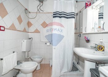 Bagno - Bilocale Via Stefano Carombene
 
15, Catania - foto 5