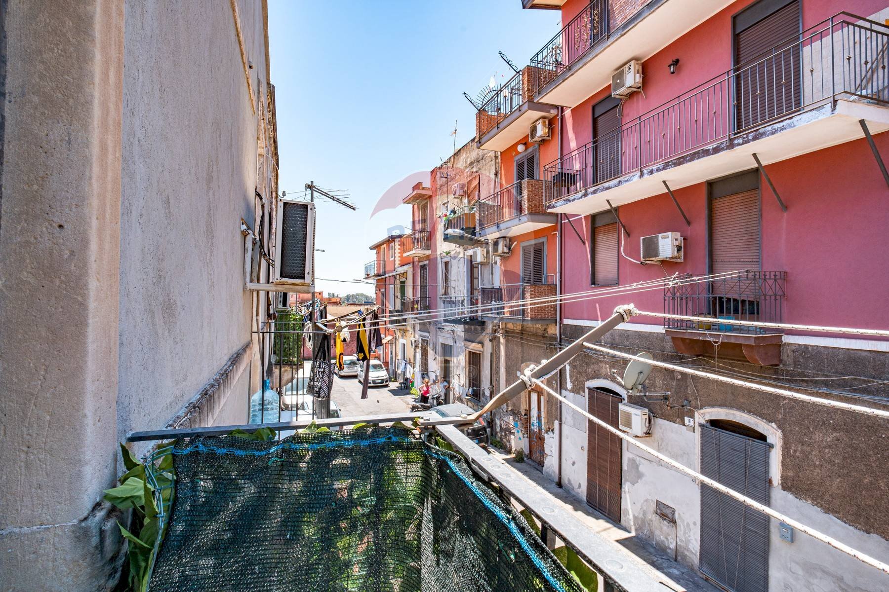 Balcone - Trilocale Via Stefano Carombene
 
11, Catania - foto 1