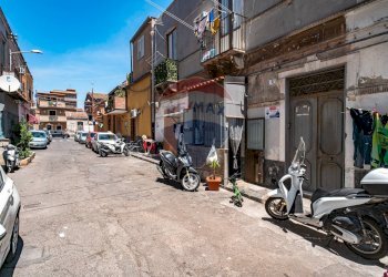 Edificio all\'aperto - Trilocale Via Stefano Carombene
 
11, Catania - foto 3