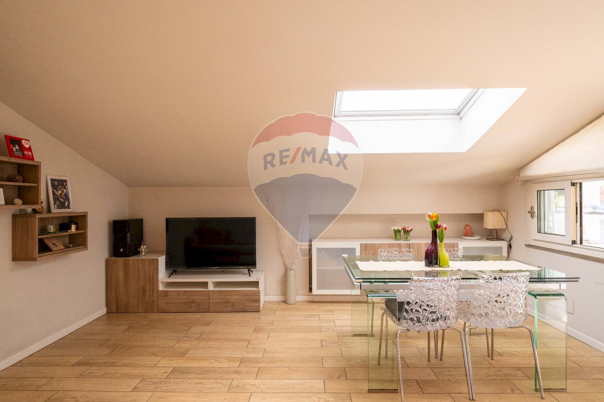 Sala da pranzo - Bilocale Via Macello
 
78, San Giovanni la Punta - foto 2