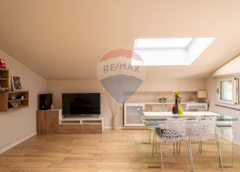 Sala da pranzo - Bilocale Via Macello
 
78, San Giovanni la Punta - foto 2