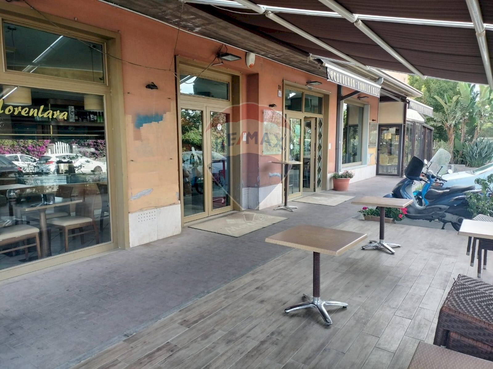 Edificio all\'aperto - Locale Commerciale via vampolieri
 
9, Aci Catena - foto 1