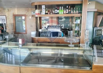 Cucina - Locale Commerciale via vampolieri
 
9, Aci Catena - foto 9