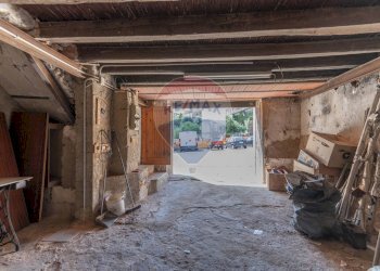 Parcheggio - Casa indipendente Largo Acquanuova
 
7-8, Caltagirone - foto 13