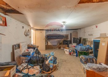 Dispensa di stoccaggio - Casa indipendente Largo Acquanuova
 
7-8, Caltagirone - foto 17