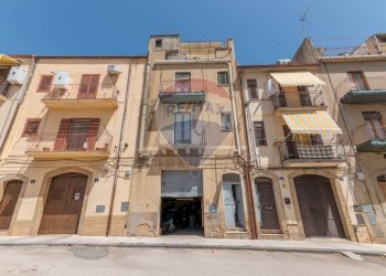 Edificio all\'aperto - Casa indipendente Largo Acquanuova
 
7-8, Caltagirone - foto 19