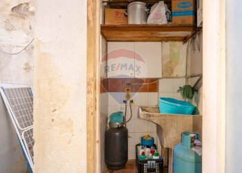 Dispensa di stoccaggio - Trilocale Via Cancelliere
 
12, Catania - foto 9