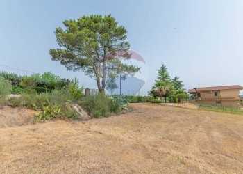 Giardino - Terreno edificabile via giuseppe garibaldi
105, Caltagirone - foto 13