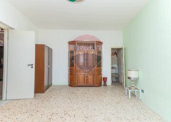 Stanza vuota - Casa indipendente Via Testa
 
45-47-43, Caltagirone - foto 3