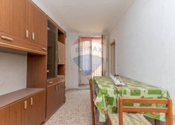 Sala da pranzo - Casa indipendente Via Testa
 
45-47-43, Caltagirone - foto 15