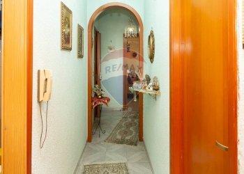 Hall / corridoio - Appartamento Via Nuoro
 
46, Paterno - foto 23