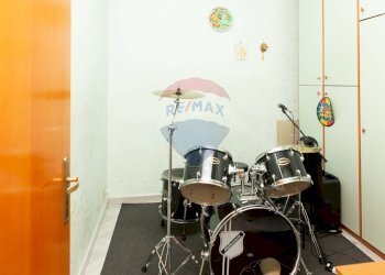 Camera / camera da letto - Appartamento Via Nuoro
 
46, Paterno - foto 28