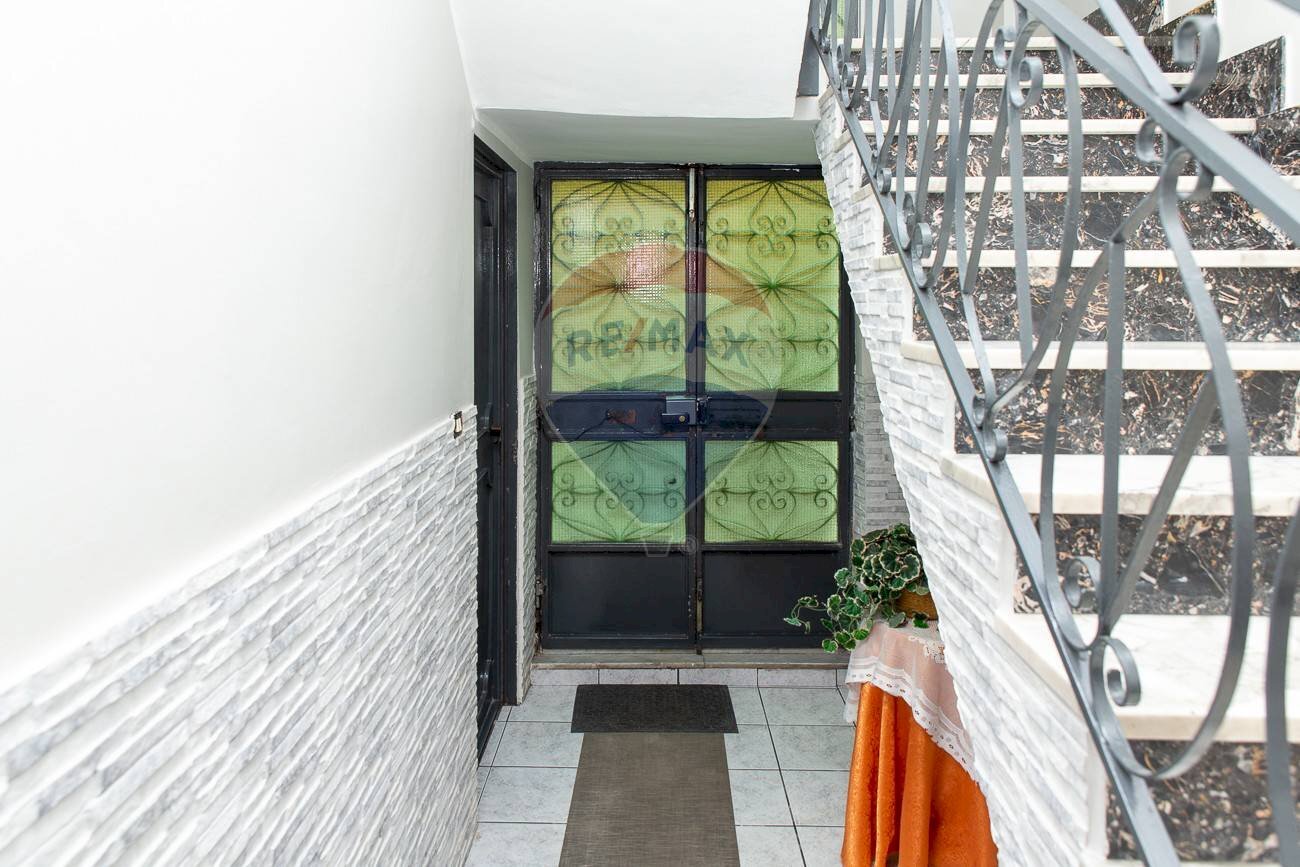 Scale - Bilocale Via Nuoro
 
46, Paterno - foto 3