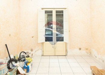 Terrazza - Bilocale Via Nuoro
 
46, Paterno - foto 14