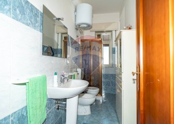 Bagno - Casa indipendente VIA DELLA FRUTTA
 
13, Catania - foto 5