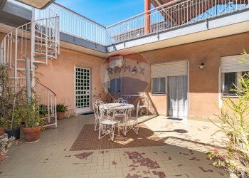 Terrazza - Casa indipendente VIA DELLA FRUTTA
 
13, Catania - foto 6