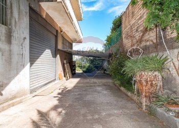 Terrazza - Casa indipendente VIA DELLA FRUTTA
 
13, Catania - foto 18