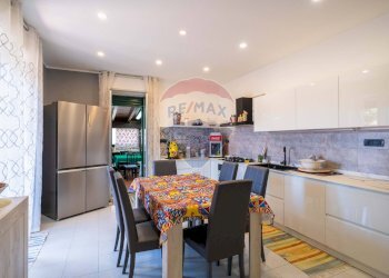 Cucina - Casa semi indipendente Via Iacopo da Lentini
 
22, Mascalucia - foto 1