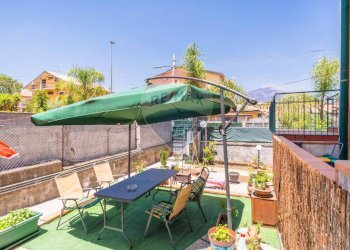 Terrazza - Casa semi indipendente Via Iacopo da Lentini
 
22, Mascalucia - foto 14