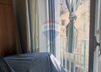 camera con balcone - Casa semi indipendente VIA 4 NOVEMBRE
 
25, Lentini - foto 11