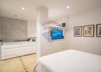 Camera / camera da letto - Casa indipendente Via Santa Barbara
 
7, Catania - foto 17