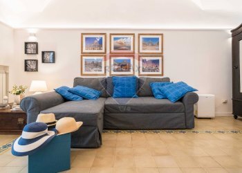 Soggiorno - Casa indipendente Via Santa Barbara
 
7, Catania - foto 28