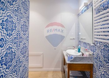 Bagno - Casa indipendente Via Santa Barbara
 
7, Catania - foto 32