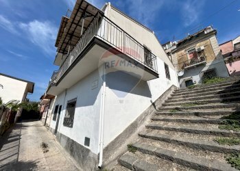 Casa all\'aperto - Casa indipendente Via Manganelli
 
7, Gaggi - foto 1