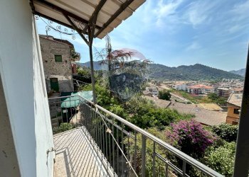 Balcone - Casa indipendente Via Manganelli
 
7, Gaggi - foto 16