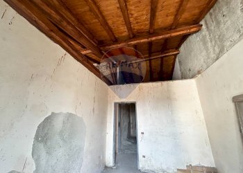 Stanza vuota - Casa indipendente Via Manganelli
 
3, Gaggi - foto 17