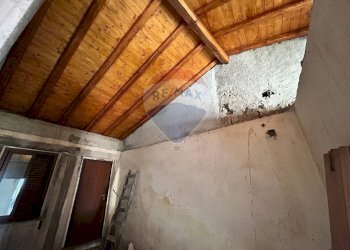 Dettagli - Casa indipendente Via Manganelli
 
3, Gaggi - foto 18