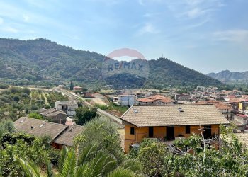 Vista delle montagne - Casa indipendente Via Manganelli
 
3, Gaggi - foto 20