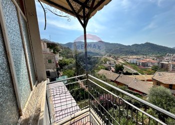 Balcone - Casa indipendente Via Manganelli
 
9, Gaggi - foto 14