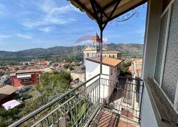 Balcone - Casa indipendente Via Manganelli
 
9, Gaggi - foto 15