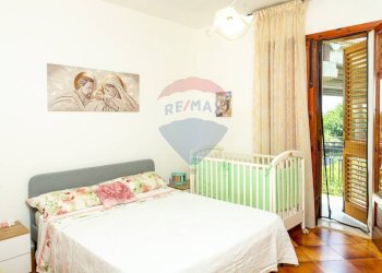 Camera / camera da letto - Appartamento Via Cesare Battisti
 
111, Furci Siculo - foto 18