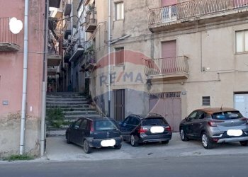 Edificio all\'aperto - Bilocale RONCA
 
23, Caltagirone - foto 13