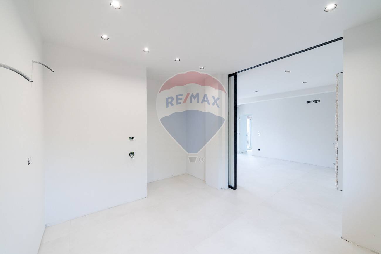 Stanza vuota - Villa Via Antonio Gramsci
 
12, Gravina di Catania - foto 3